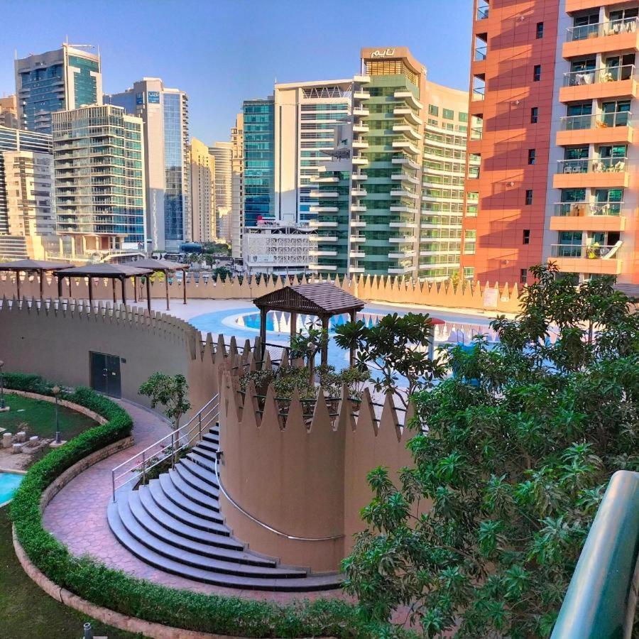 Nomad Partition Room In Barsha Heights 3 Mins To Icm Metro Dubái Exterior foto