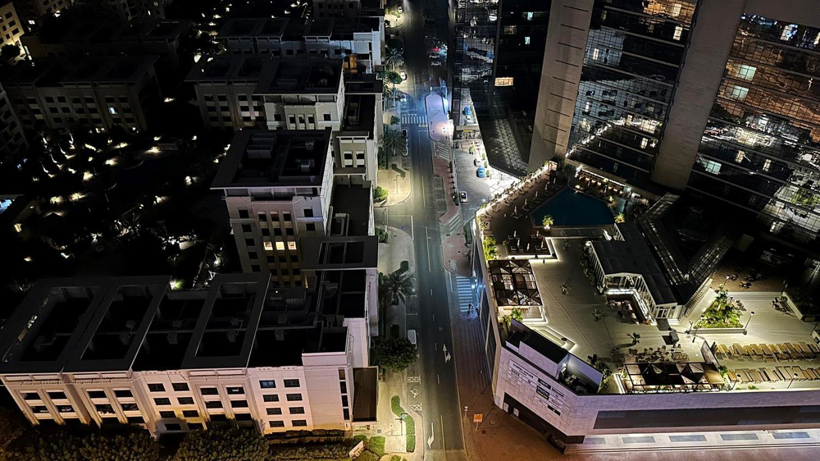 Nomad Partition Room In Barsha Heights 3 Mins To Icm Metro Dubái Exterior foto