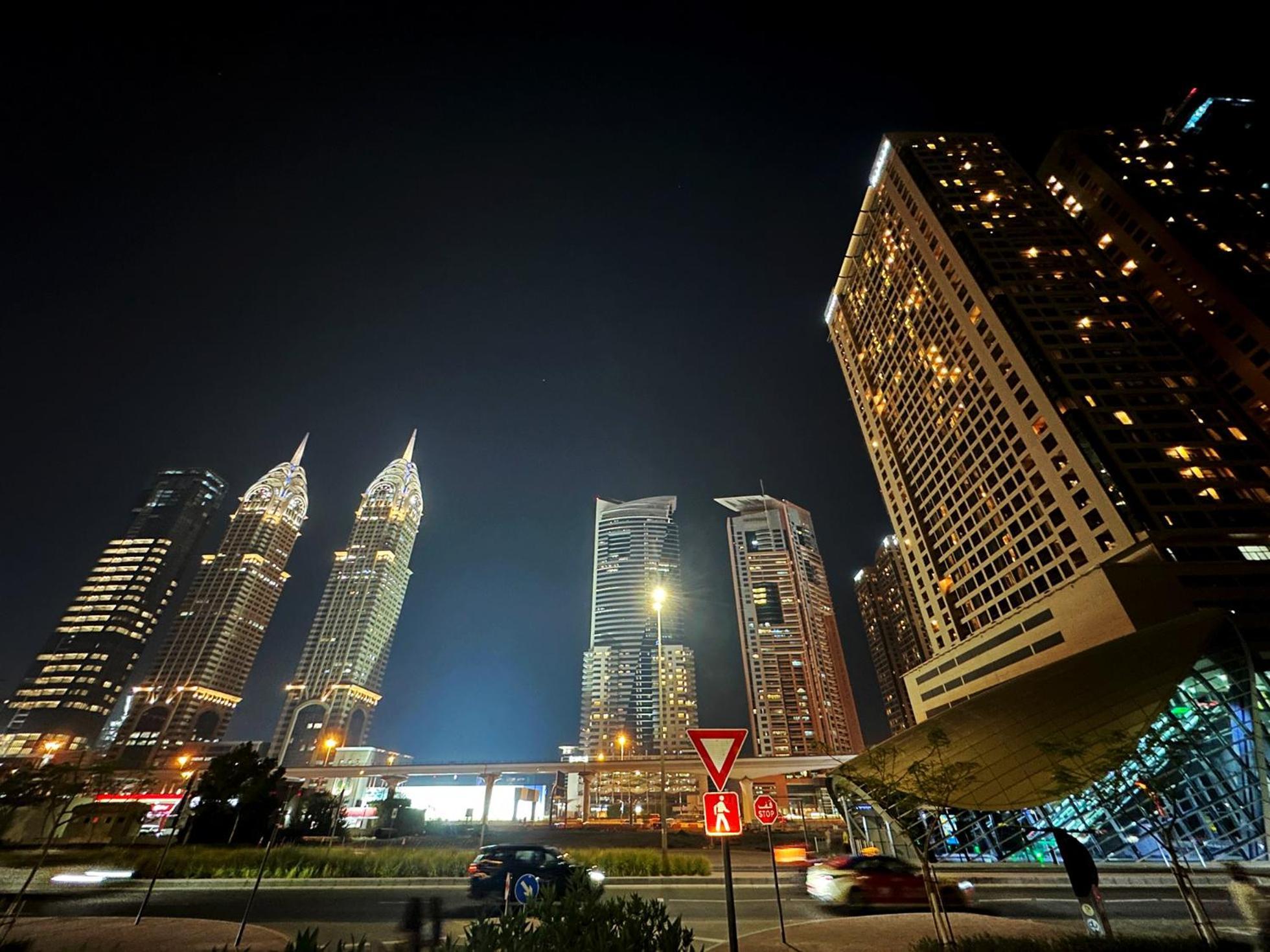 Nomad Partition Room In Barsha Heights 3 Mins To Icm Metro Dubái Exterior foto